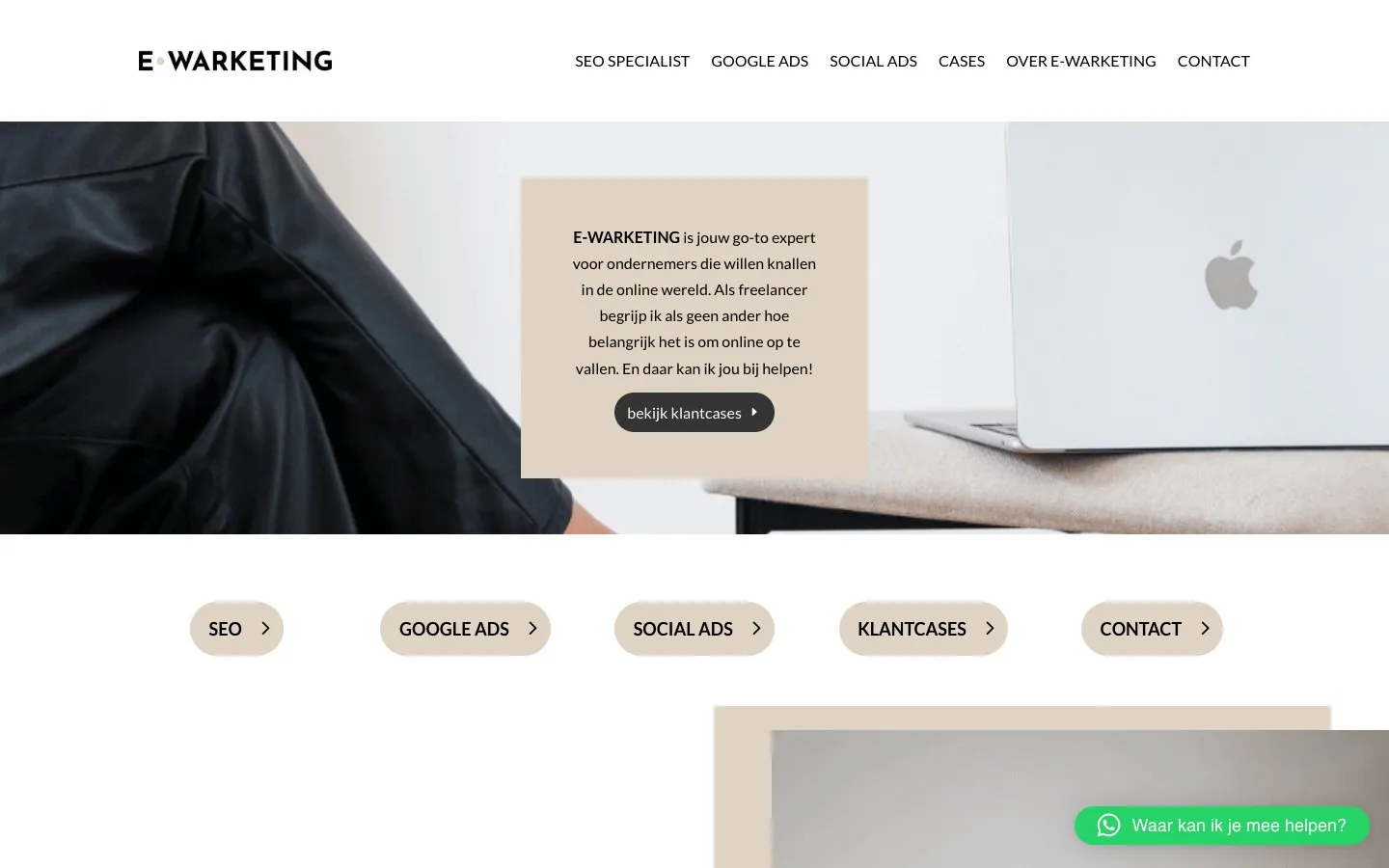 De homepage van E-warketing op desktop, met een beige tekstblok over een foto